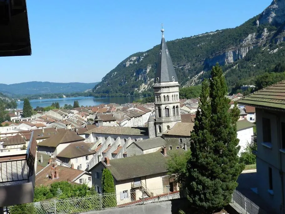 Joli Appartement En Face De Lac Nantua 0*,  France